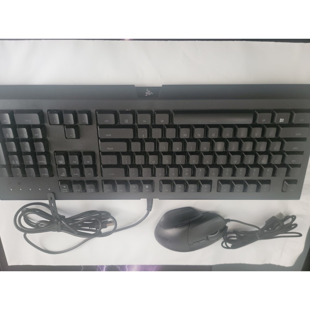 Razer Cynosa Chroma RZ03-0226 Wired RGB Gaming Keyboard Black & Razer Mouse!